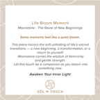 Life Bloom Moment – Moonstone Necklaces (Gold Version)