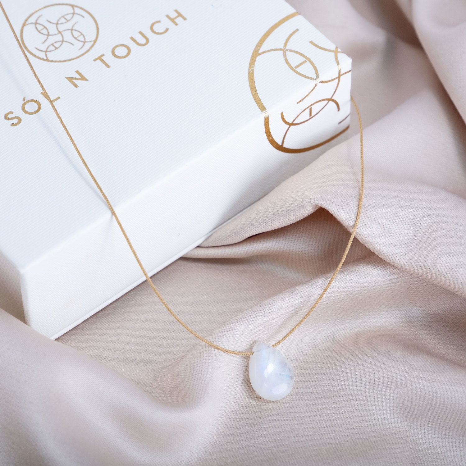 Feminine Energy & Touch – Moonstone Necklace