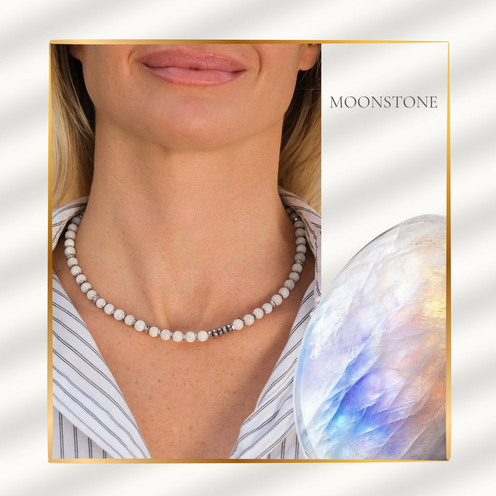 Life Bloom Moment – Moonstone Necklaces (Silver Version)