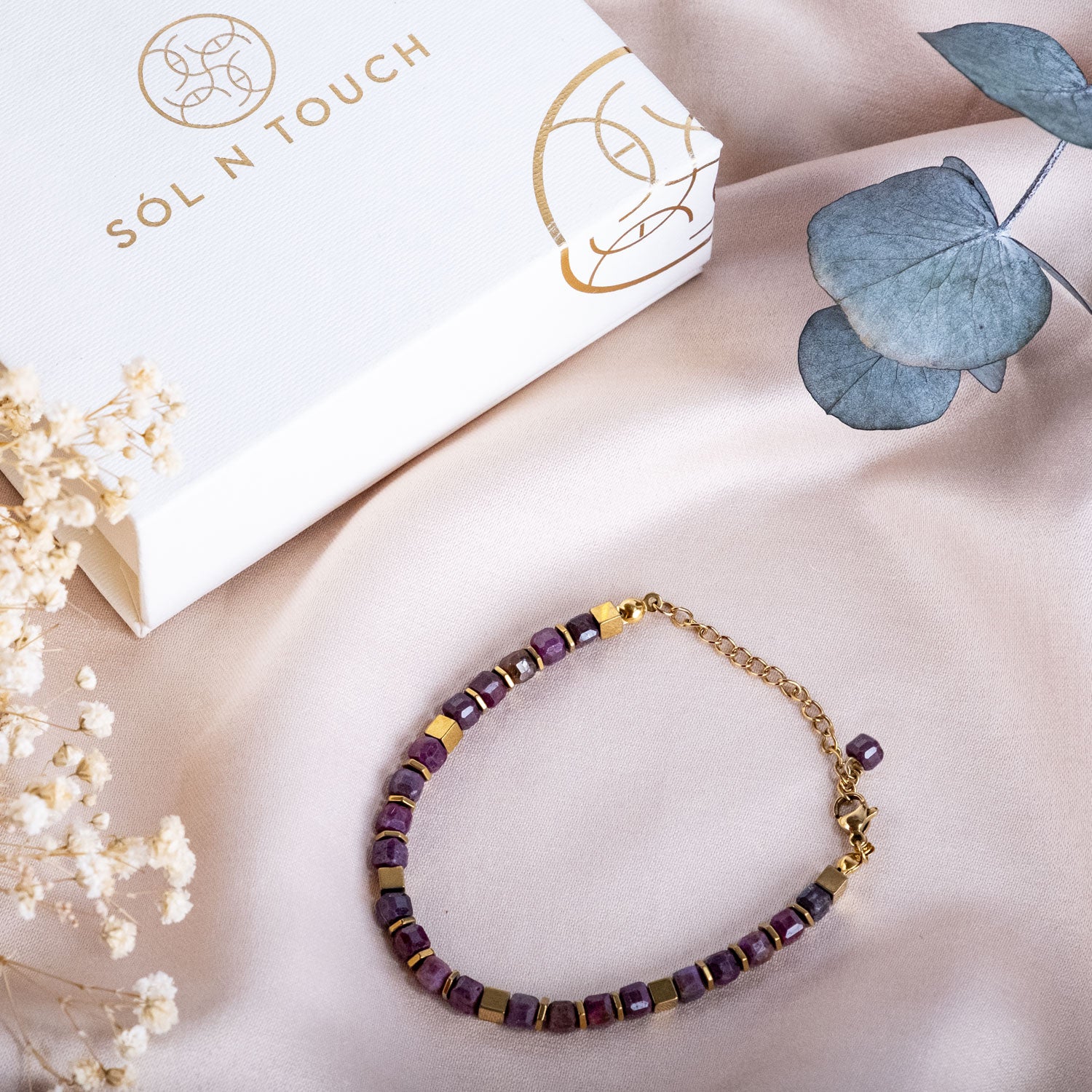 Ruby Flame – Sól Elegance Bracelet