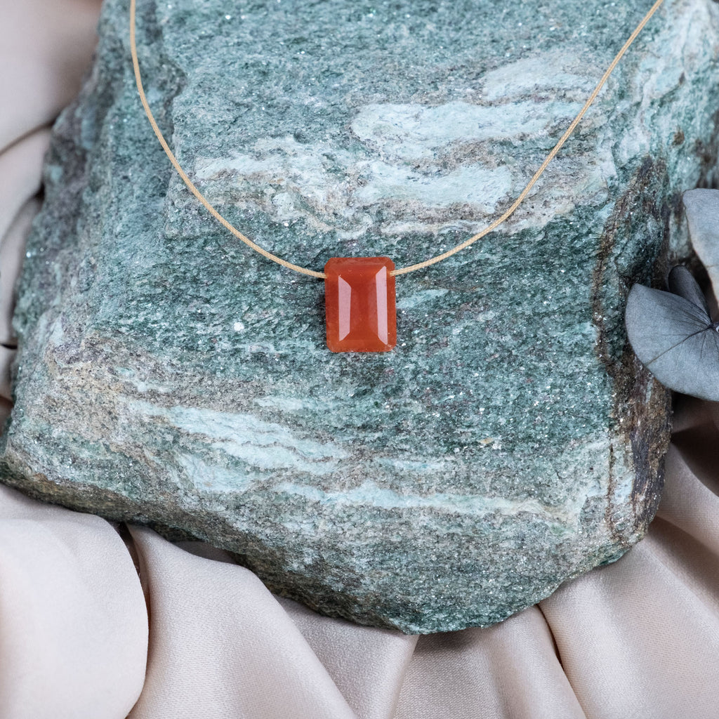 Sacral Chakra & Touch – Carnelian Necklace