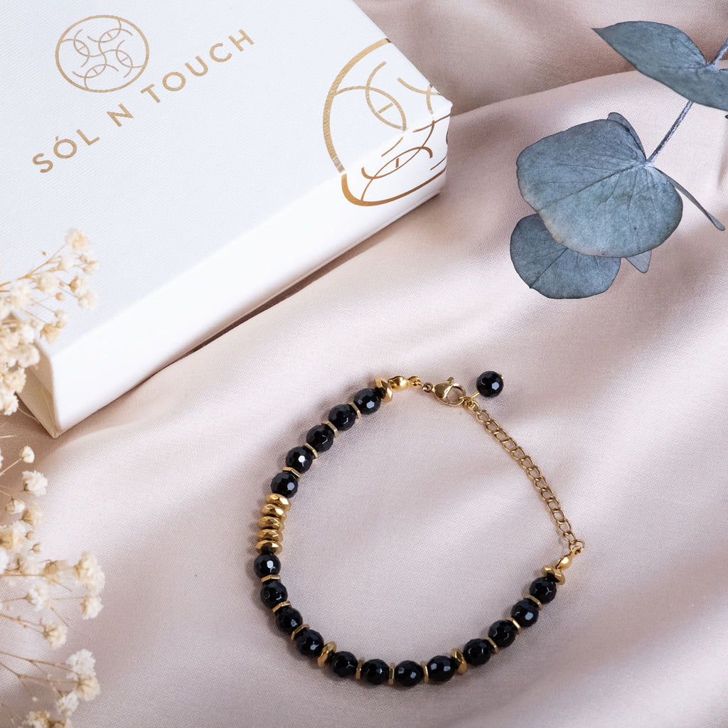 Turning Point Moment – Black Onyx Bracelet (Gold Version)